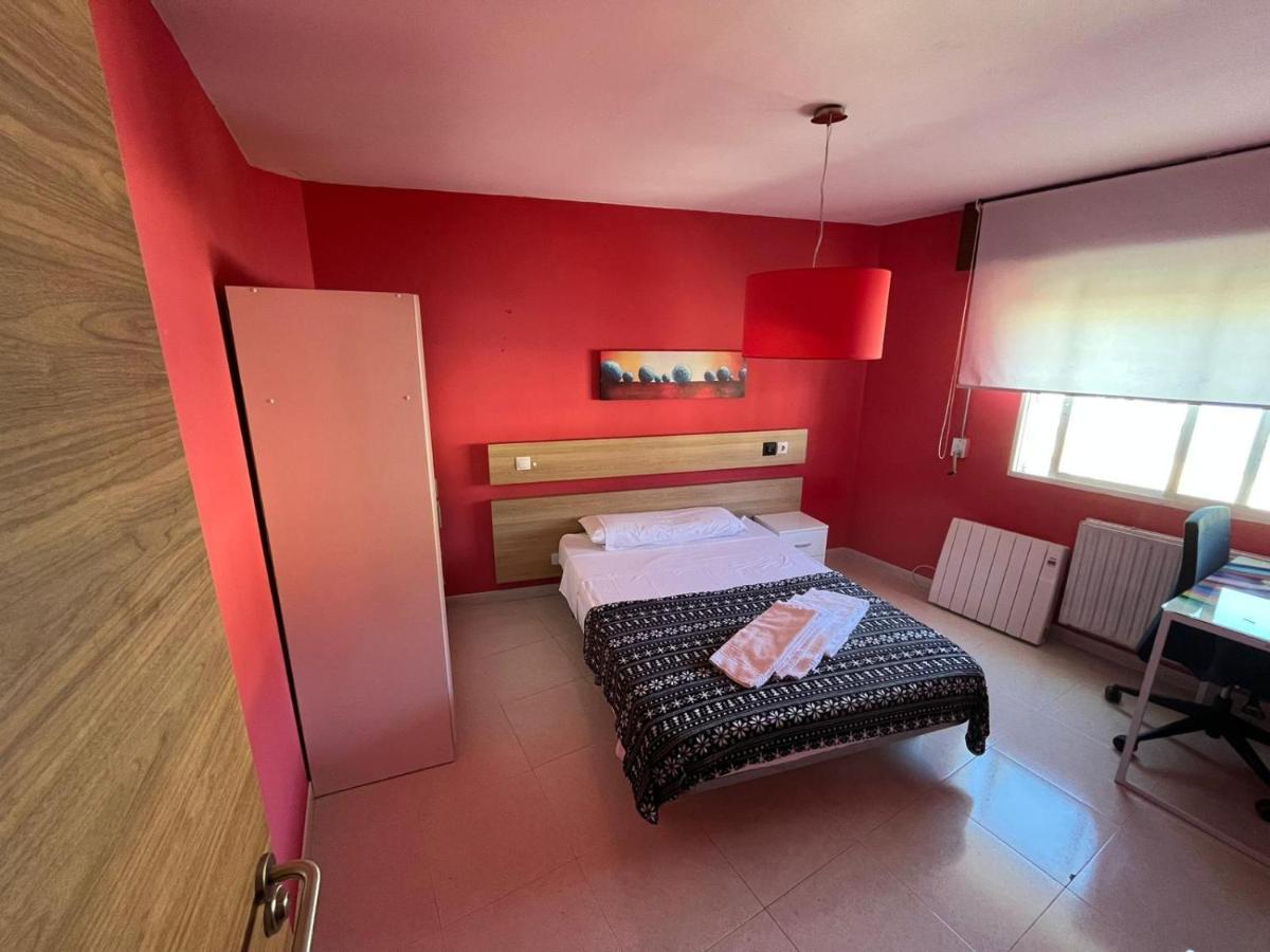 فندق Residencia Vista Alegre سانتياغو دي كومبوستيلا المظهر الخارجي الصورة
