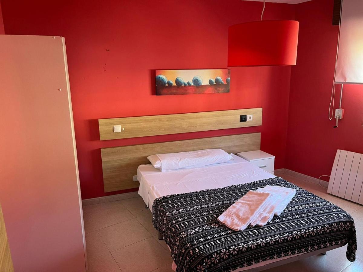 فندق Residencia Vista Alegre سانتياغو دي كومبوستيلا المظهر الخارجي الصورة