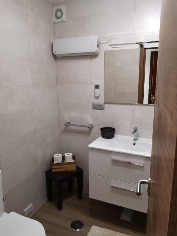 فندق Residencia Vista Alegre سانتياغو دي كومبوستيلا المظهر الخارجي الصورة